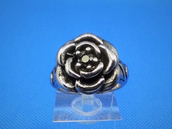 Bague en acier inoxydable chirurgical 316L, rose avec une pierre noire en zirconium au centre, style rock biker gothique 1