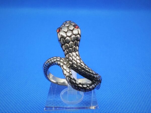 Bague alliance serpent cobra gothique en acier inoxydable chirurgical