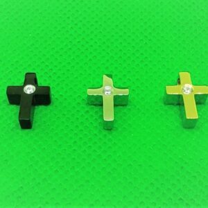 Pendentif acier croix latine épaisse avec brillant au centre, style classique