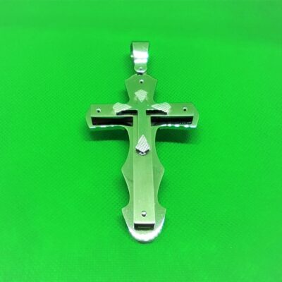 Pendentif petite croix fichée sur croix latine sur grande croix fichée