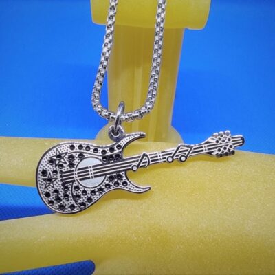 Pendentif classique guitare électrique