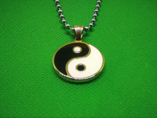 pendentif classique acier plaqué or yin yang