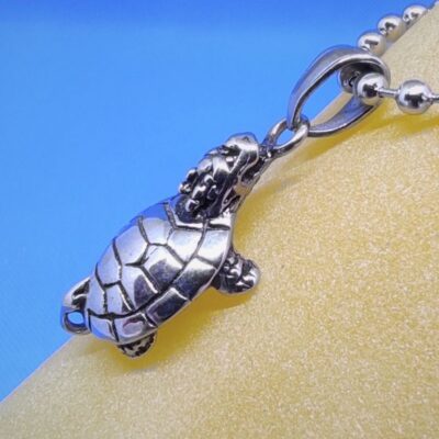 Pendentif classique tortue terrestre