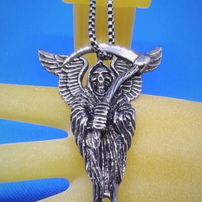 Pendentif La faucheuse