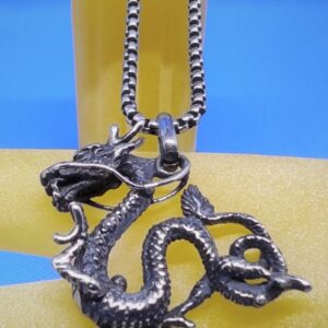 Pendentif gothique acier petit dragon, style gothique rock biker animaux