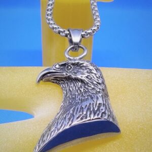 Pendentif gothique acier profil d'aigle, style gothique rock biker country animaux